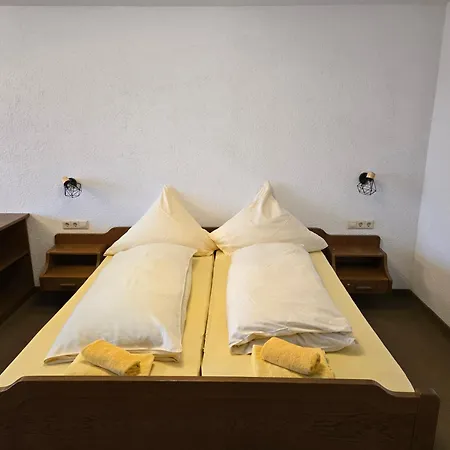 Hauber - Kirschtortenzimmer Mit Balkon Guest house *