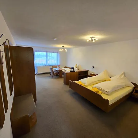 Hauber - Kirschtortenzimmer Mit Balkon Guest house
