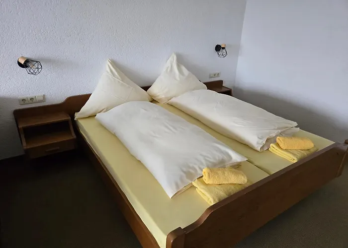 Hauber - Kirschtortenzimmer Mit Balkon